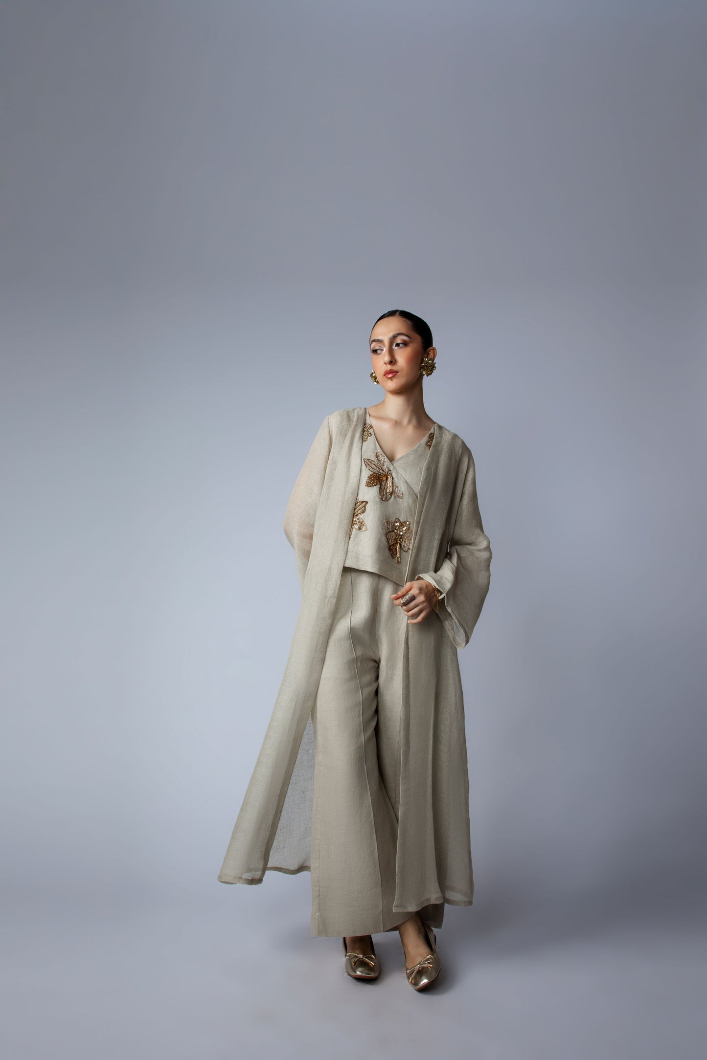 CHILLUMINATED W Shrug Set - Beige